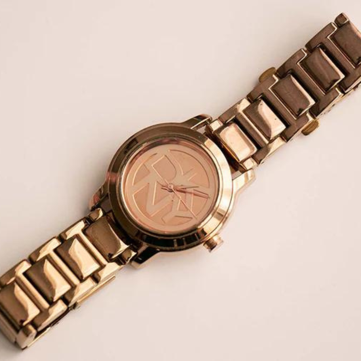 DKNY 8877 - Image 2