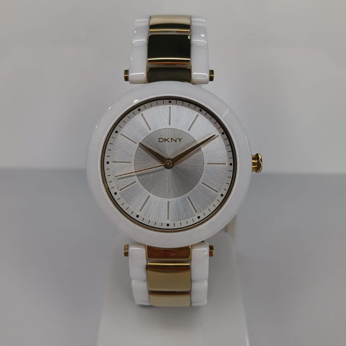 DKNY SAT 2289 - Image 2