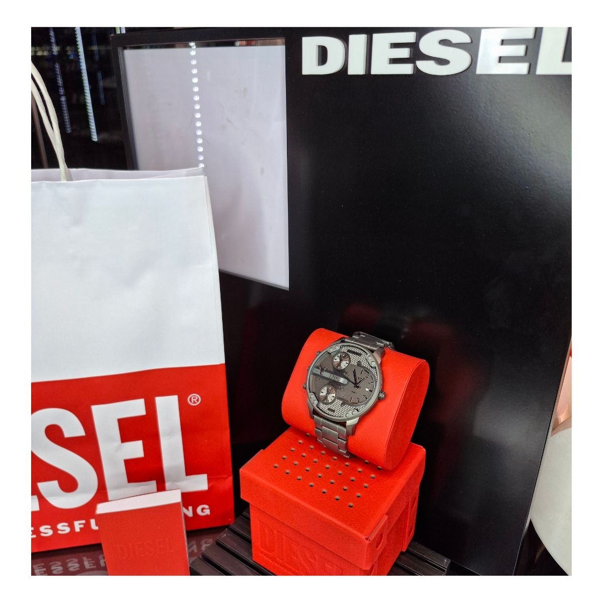DIESEL SAT DZ7487 - Image 9