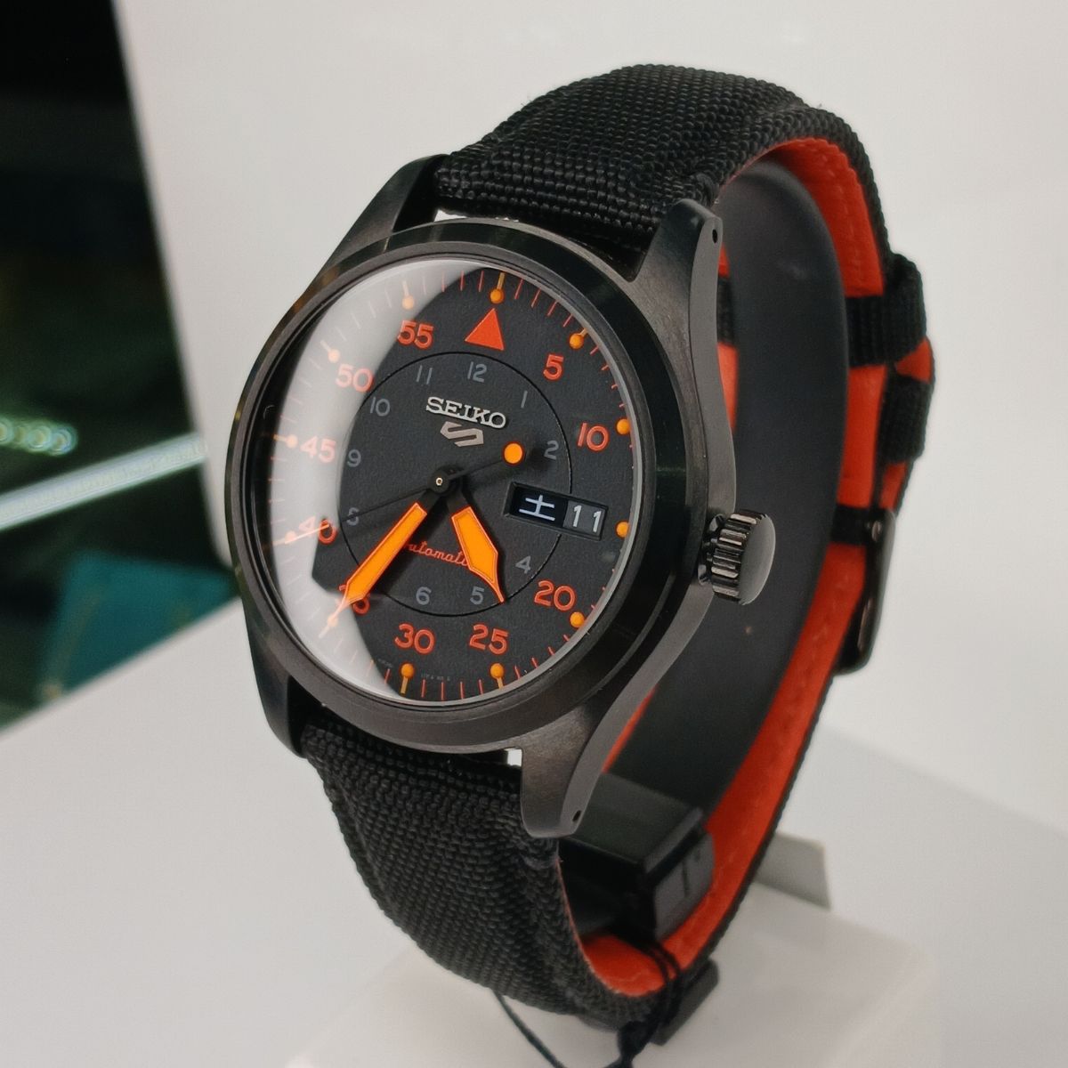 SEIKO 5 SPORTS SRPH33K1 - Image 4